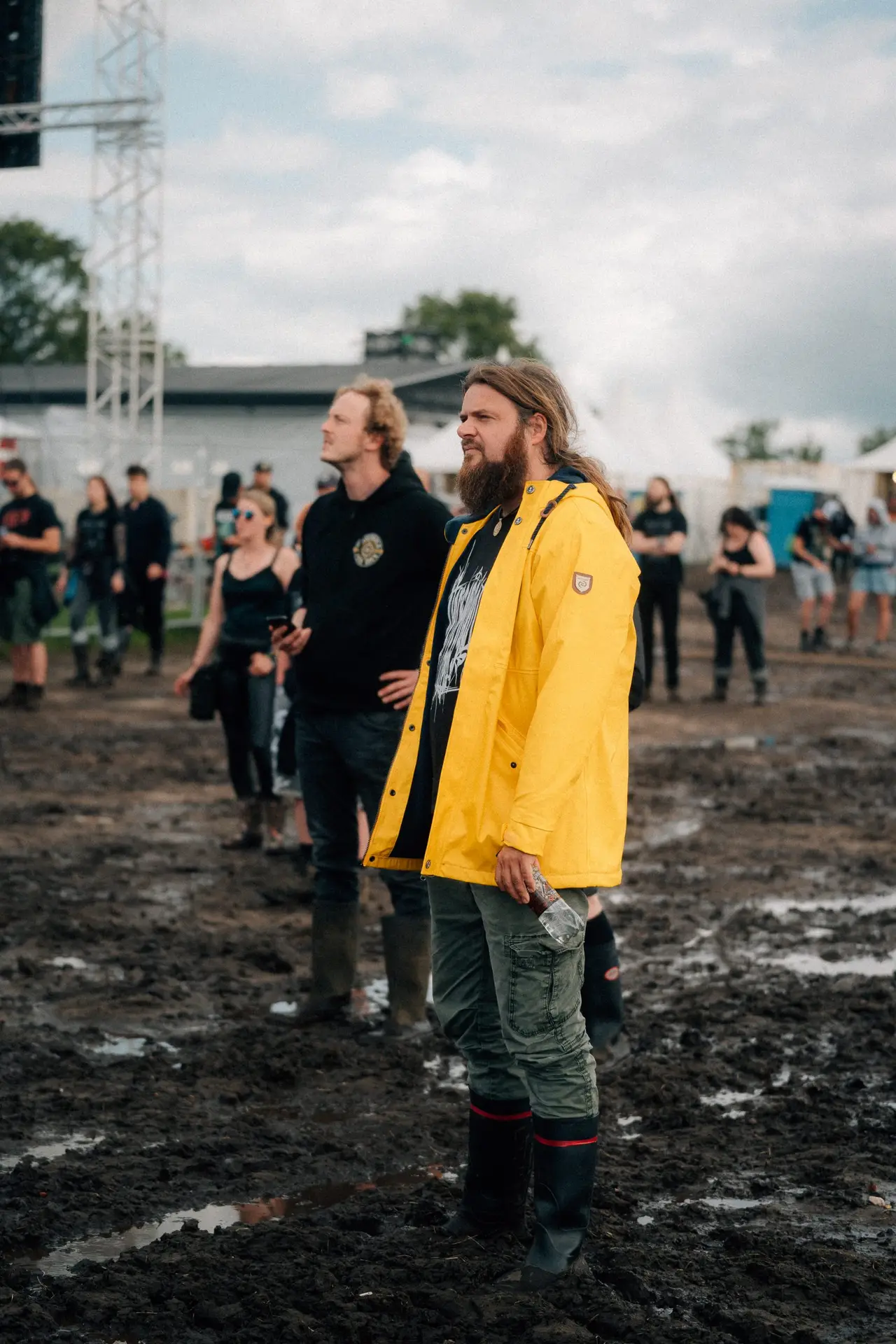 Trotz Schlamm wird auf Wacken professionell gearbeitet